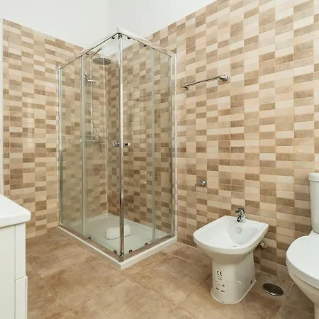 Apartment Charming 2 Bedroom In Campolide! *